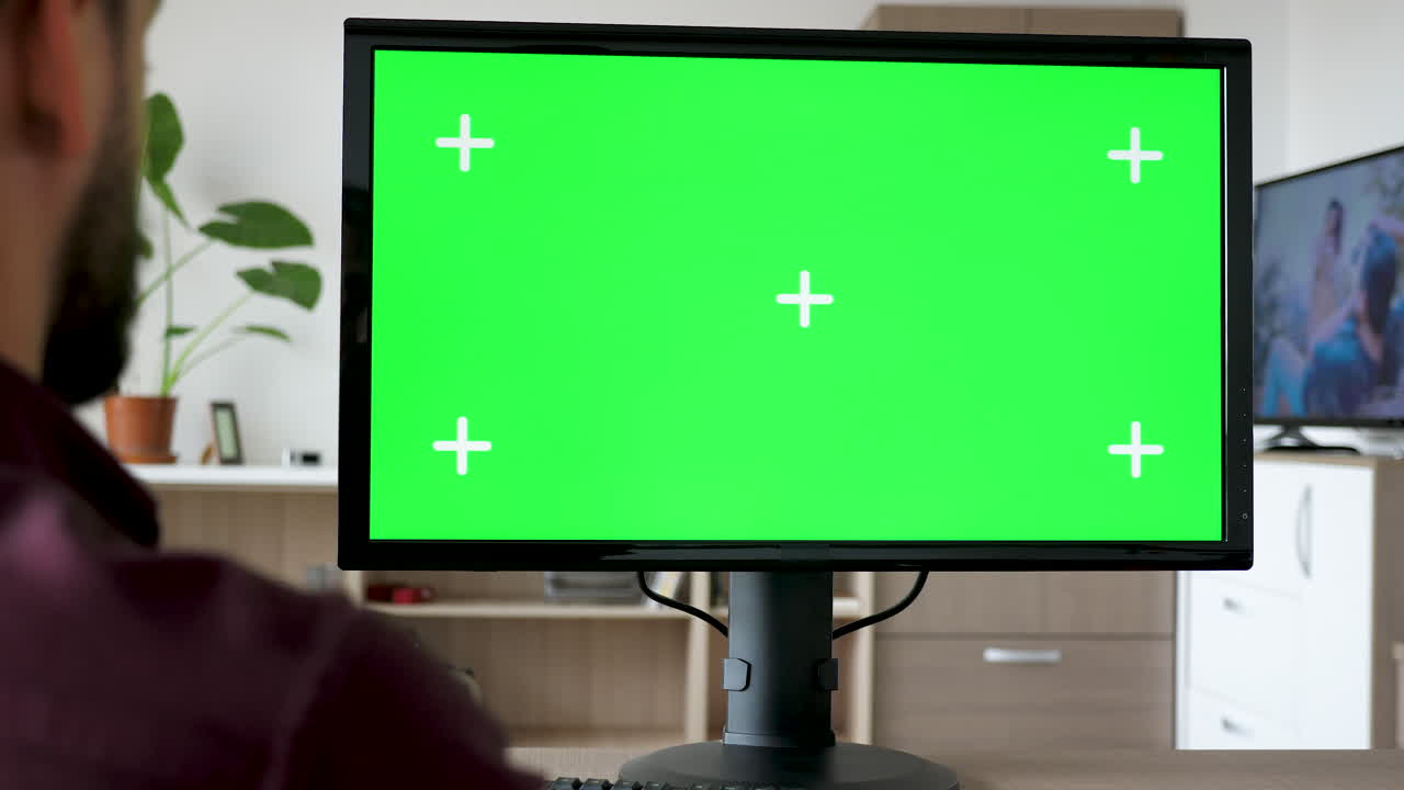 monitor de computadora con pantalla verde