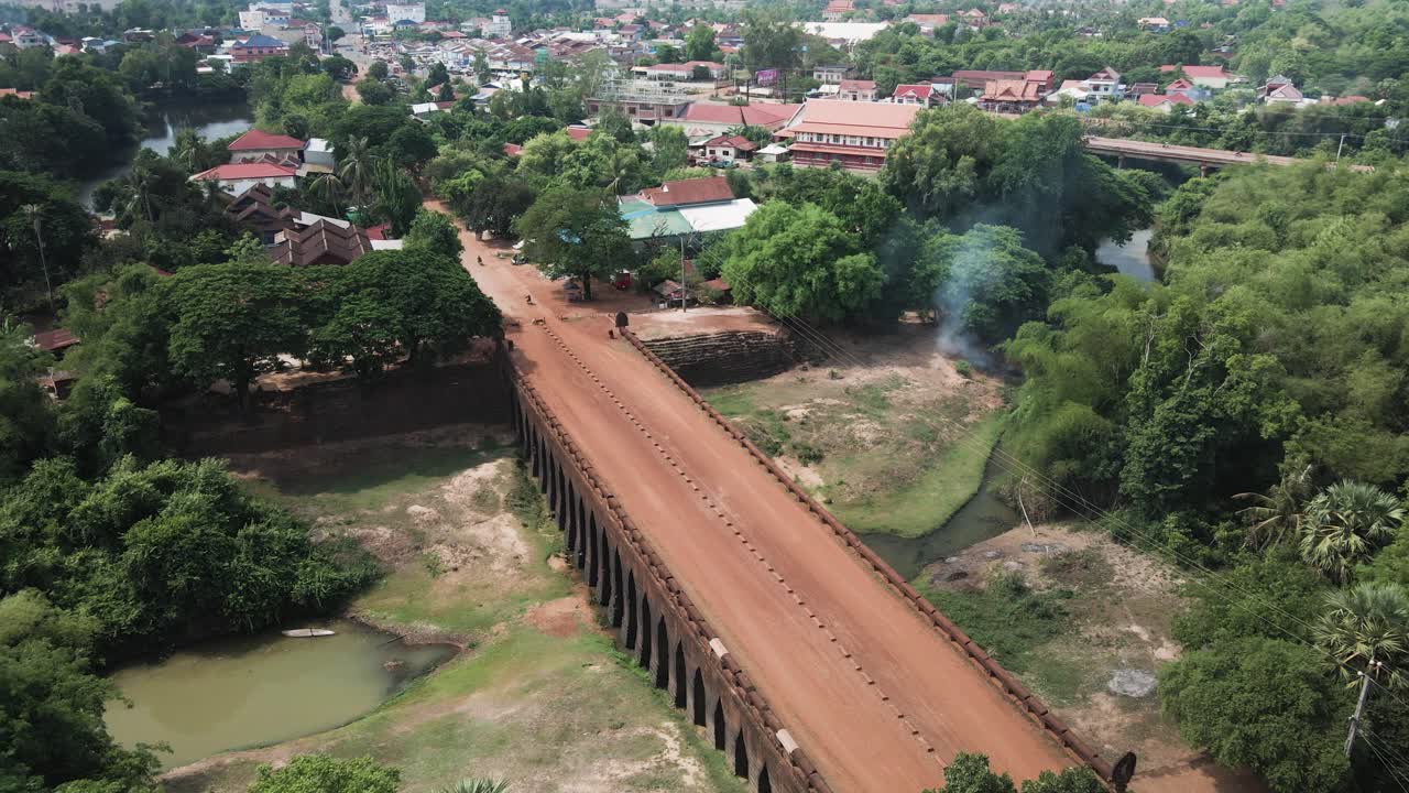 era del templo de angkor, spean praptos - puente kampong kdei - parte de la antigua carretera khmer