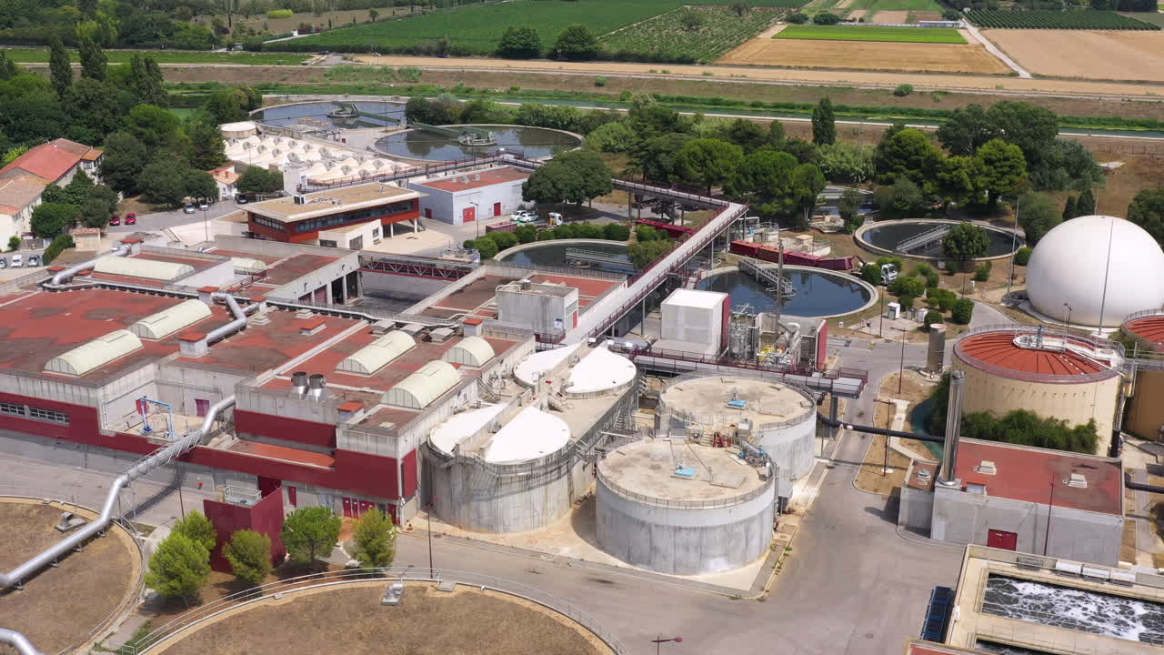 planta de tratamiento de aguas residuales de montpellier vista aérea francia languedoc roussillon