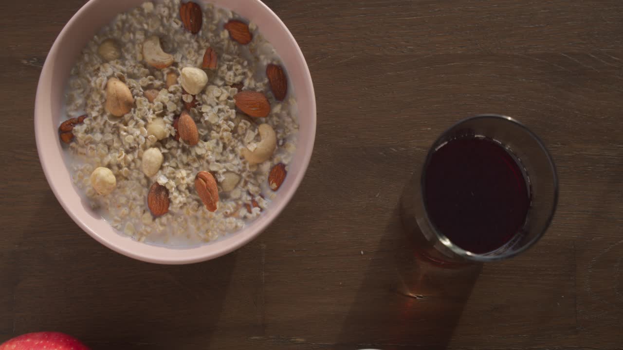 comida de desayuno en la mesa