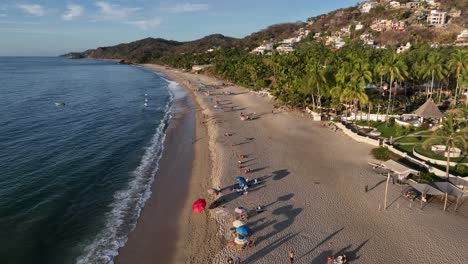 sayulita, la principal playa y pueblo de méxico