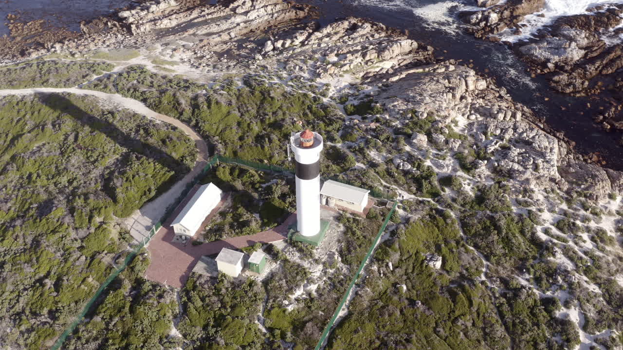 그것은 당신의 삶에 약간의 빛을 비추게 될 것입니다.