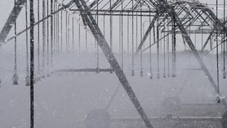 Center-Pivot-Irrigation-Sprinkler-System-Watering-Field-Crops-In-Punjab