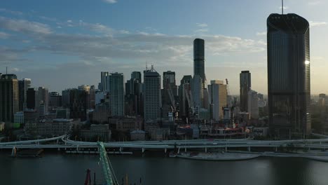 slow tracking shot of brisbane cbd early in the morning