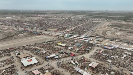vista aérea del mercado de ganado del norte en karachi