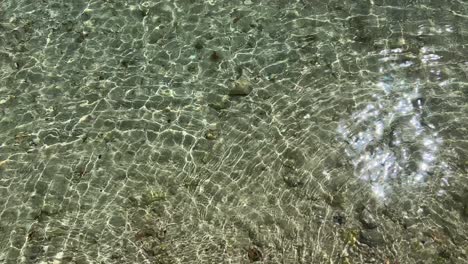 mar rojo agua turquesa cristalina cerca de hurghada cerca del arrecife de coral