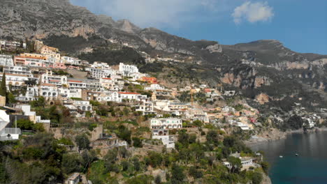 beautiful houses in the amalfi coast