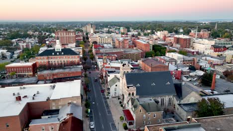 retiro aéreo hagerstown maryland edificios al amanecer.