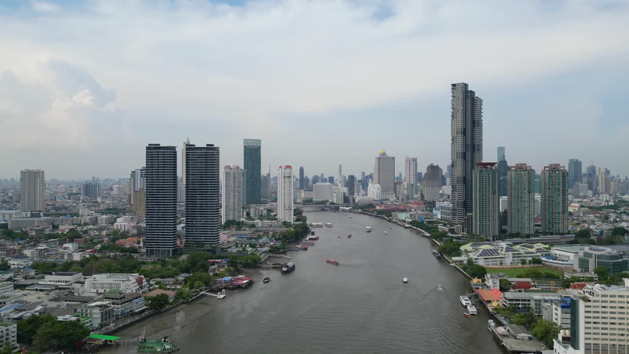 Vista aérea do famoso rio Chao Phraya de Bangkok