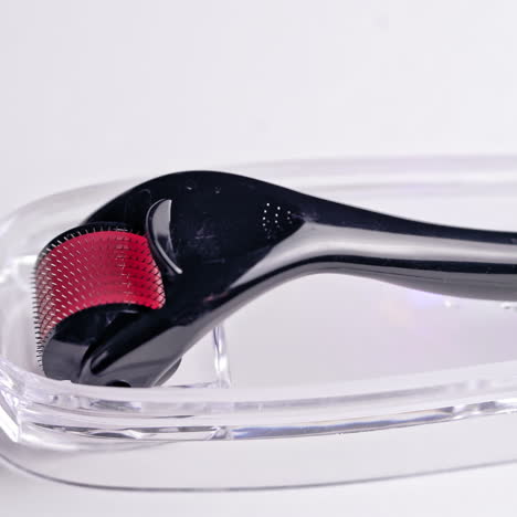 dermaroller for medical micro needling therapy. device for home mesotherapy
