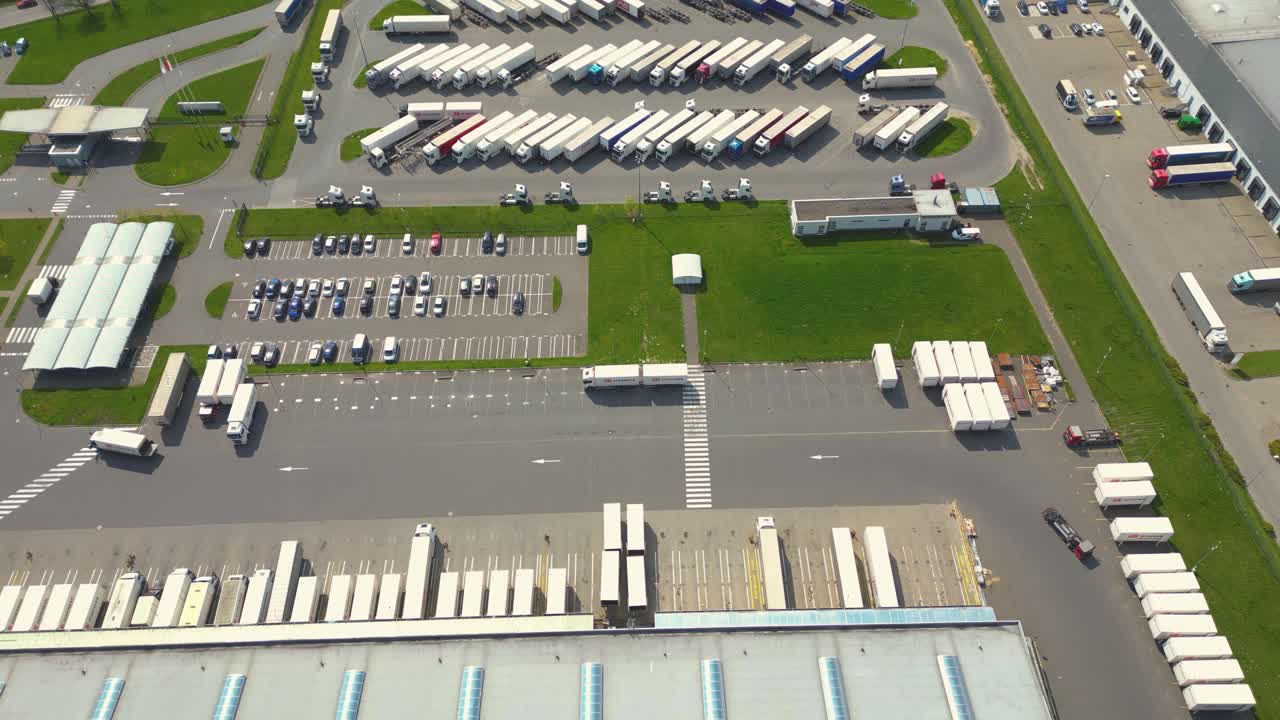 Luftfoto af varelager