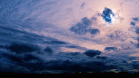 Estos-Dramáticos-Lapsos-De-Tiempo-Del-Cielo-Con-Videos-De-Sol-Son-Adecuados-Para-Proyectos-De-Uso-Múltiple,-Inserte-Su-Título,-Mensaje-O-Logotipo