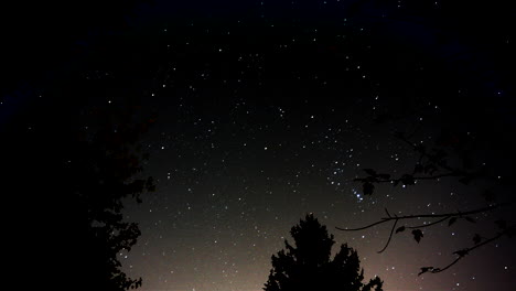 Stars rise in the southeast sky including the constellations Orion, Cassiopeia, and Sagittarius
