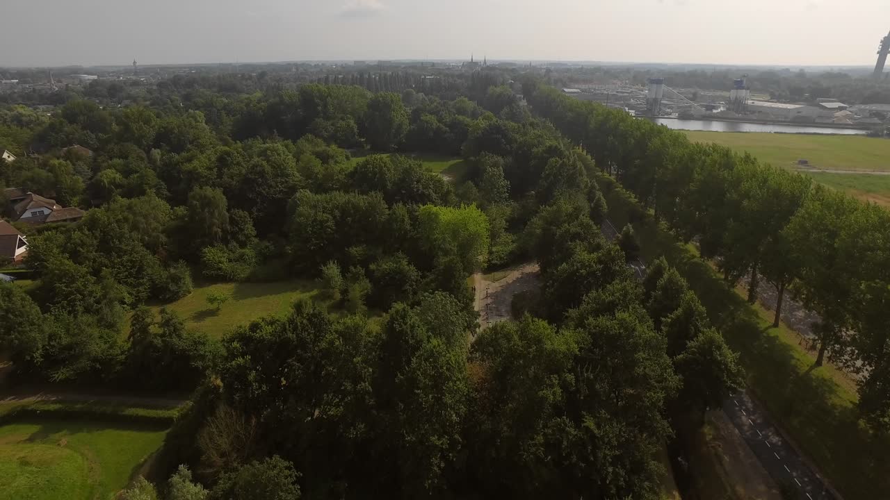 네덜란드의 괴스 미어 근처에 새로 지어진 주거 지역