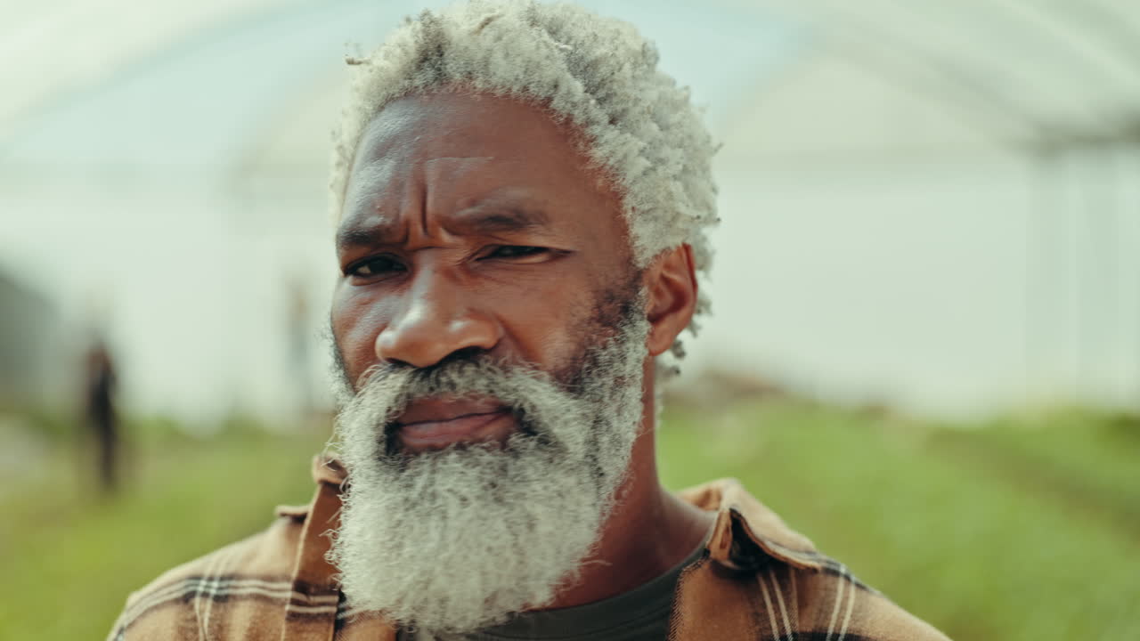 얼굴, 미소, 그리고 농업용 온실에 있는 사람