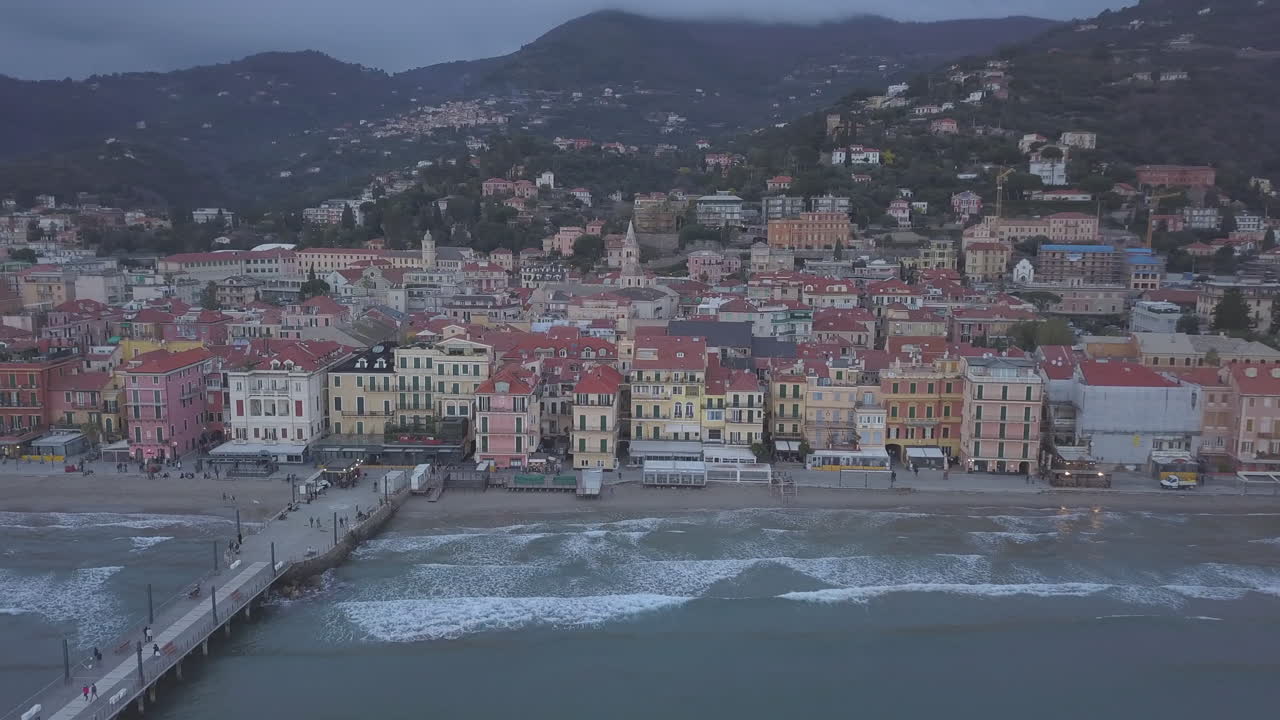 Vista aerea della città di Alassio. Liguria, Italia