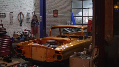 Vintage-Auto-Body-Shop-Restoring-And-Rebuiling-An-Old-Antique-Car