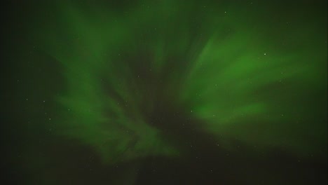 Blick-Auf-Die-Koronaexplosion-Des-Lichts-Aurora-Borealis