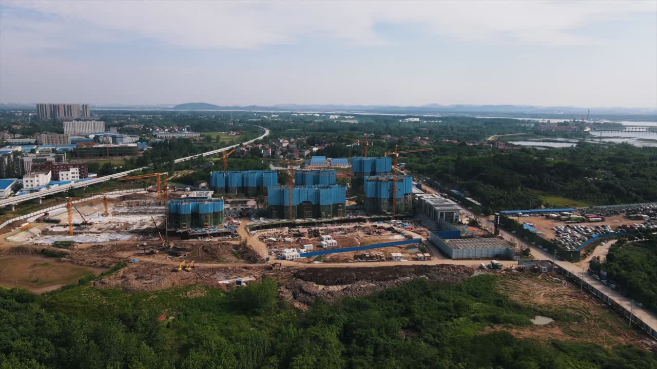 A bird's-eye view of a community under construction.