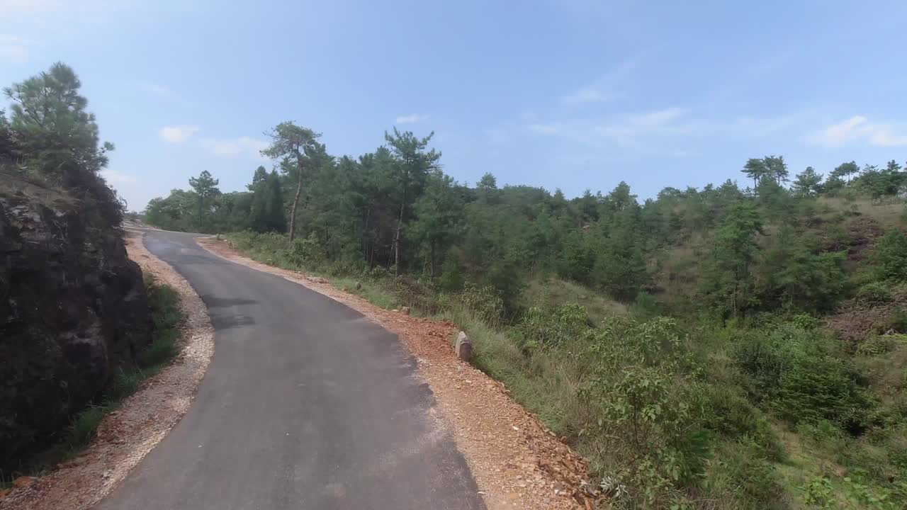 Strada collinare panoramica e bellezza naturale del Meghalaya