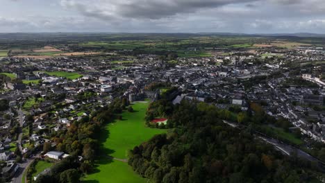 castillo de kilkenny, condado de kilkenney, irlanda, septiembre de 2023