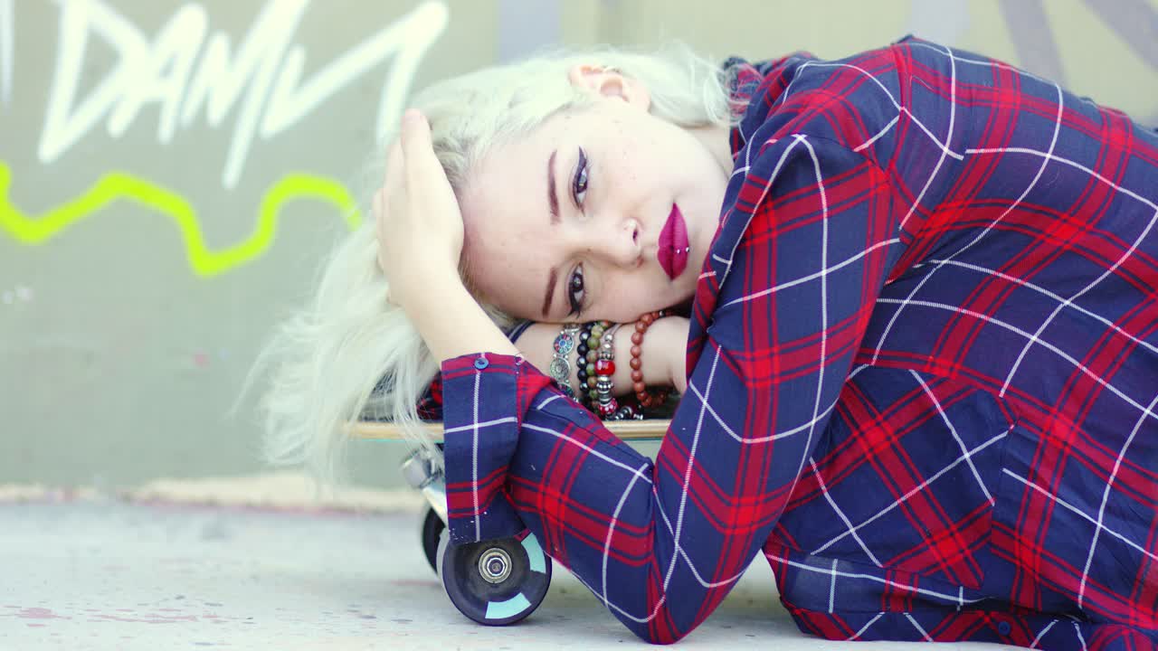 sexy joven rubia sensual