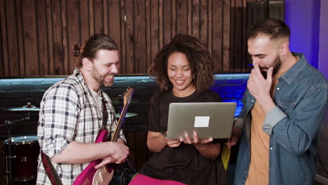 musical group in the studio