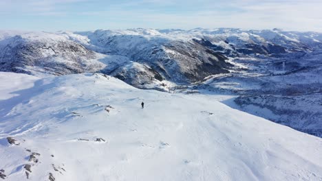 Búsqueda-Perdida-Viaje-Escalada-Vaksdal-Bergsdalen-Noruega-Montaña
