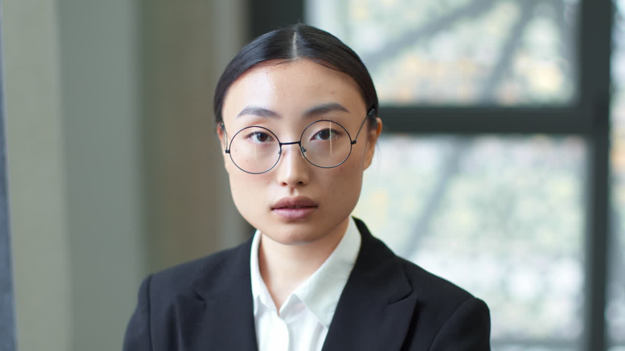 아시아 사업가 여성 초상화