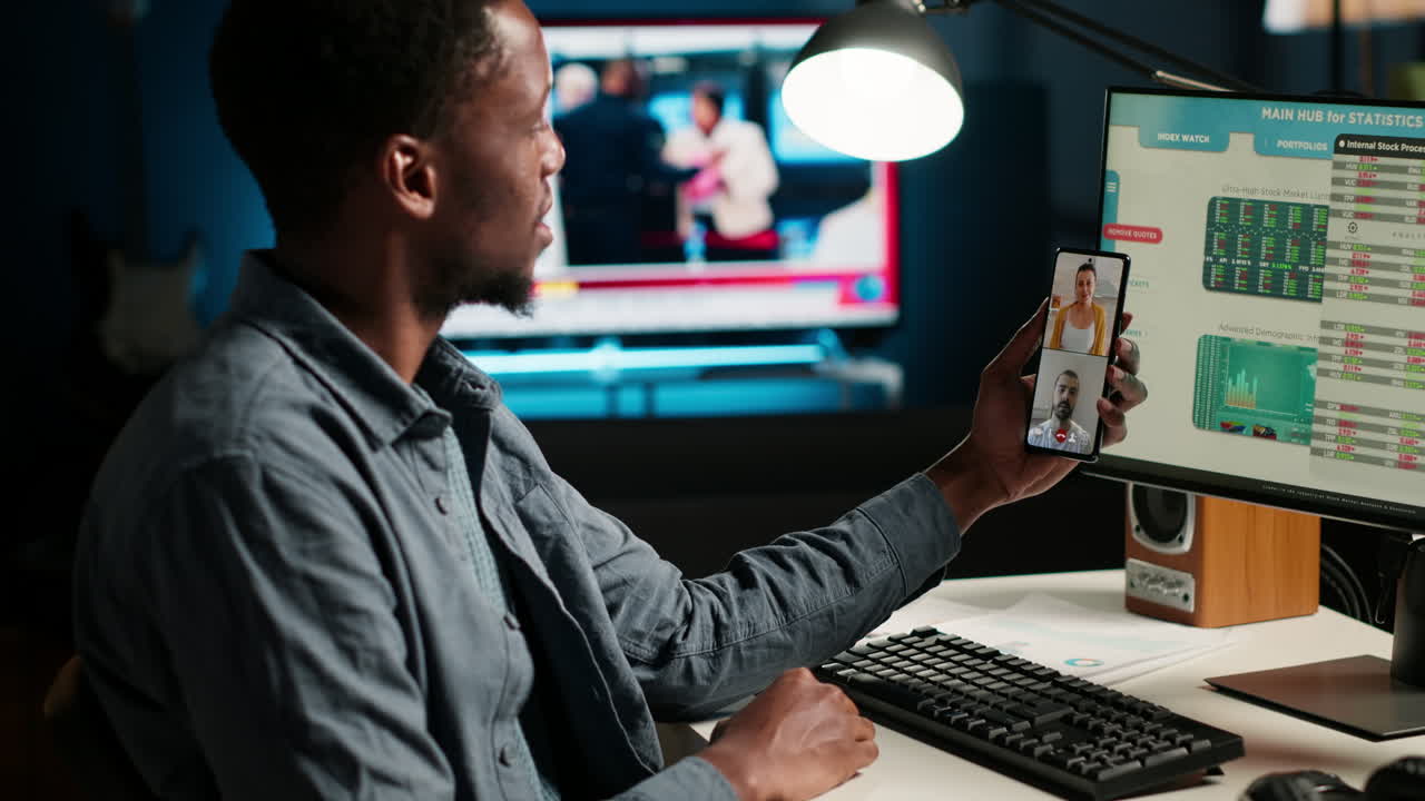 Expert meeting with accounting staff on video call to share economic situation