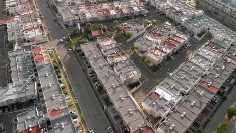 aérea: toma de drones de los suburbios