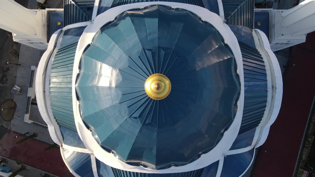 fatma cengiz mezquita de aviones no tripulados video kandilli uskudar