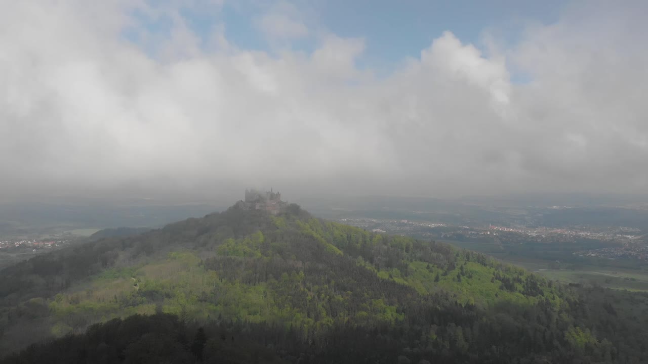 zeller horn에서 웅장한 공중 캡처, hohenzollern castle을 향한 최고의 관점