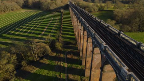 Ouse-Valley-Viaduct,-London-to-Brighton-line,-Sussex-in-England