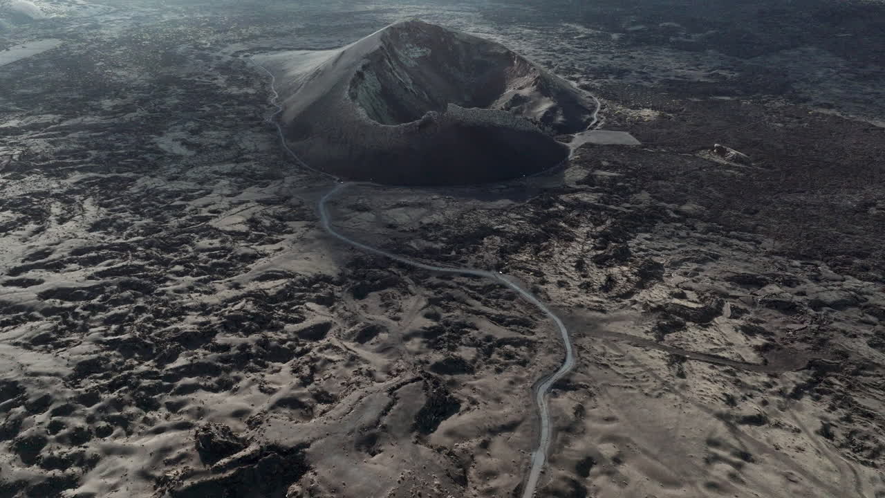 화산 크레이터 공중 사진