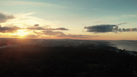 Drohnenaufnahmen-Vom-Sonnenuntergang-In-Papua-Neuguinea