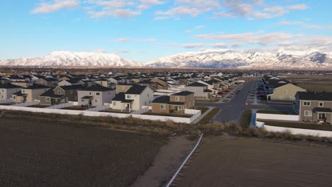 Aerial-Shot-of-Beautiful-Neighborhood-in-Syracuse-Utah