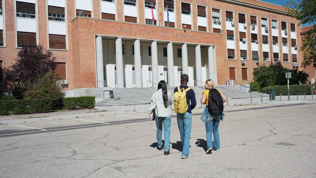 Mahasiswa di Facultad de Farmacia