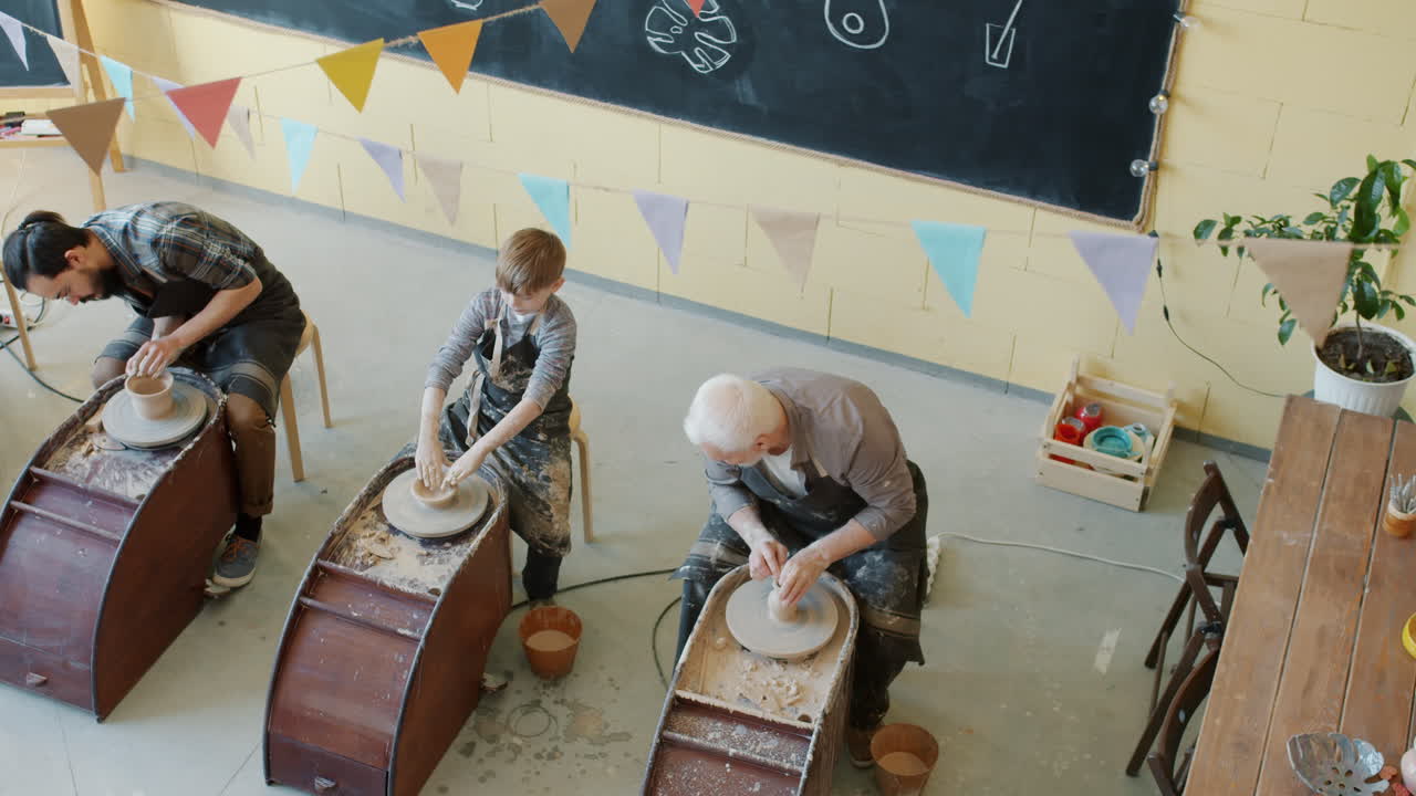 Pottery Class with Students and Instructors
