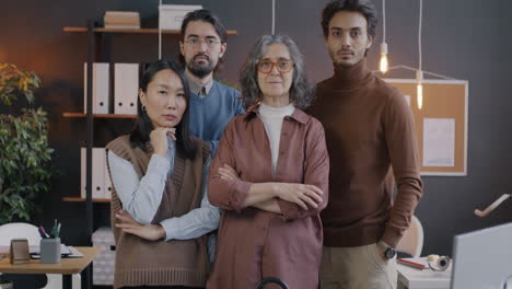 retrato de un equipo de negocios diverso