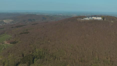 Tiro-De-Dron-De-Petersberg-Cerca-De-Bonn---Königswinter-4k-30-Fps