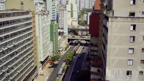 tall buildings of são paulo, the largest city of brazil, of the 5 biggest in the world