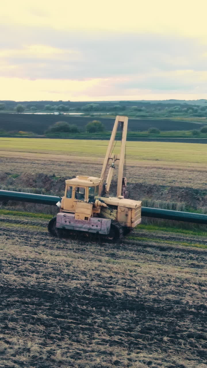Pipeline construction vertical video