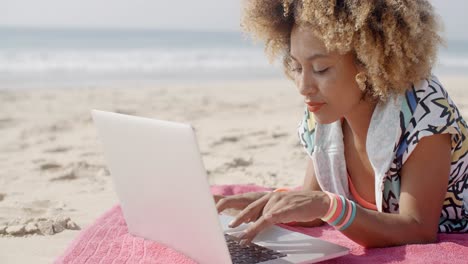 Girl-Working-On-The-Sand-Beach