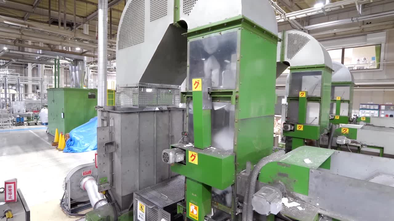Advanced technology for Styrofoam recycling: Machine-based washing and separation.