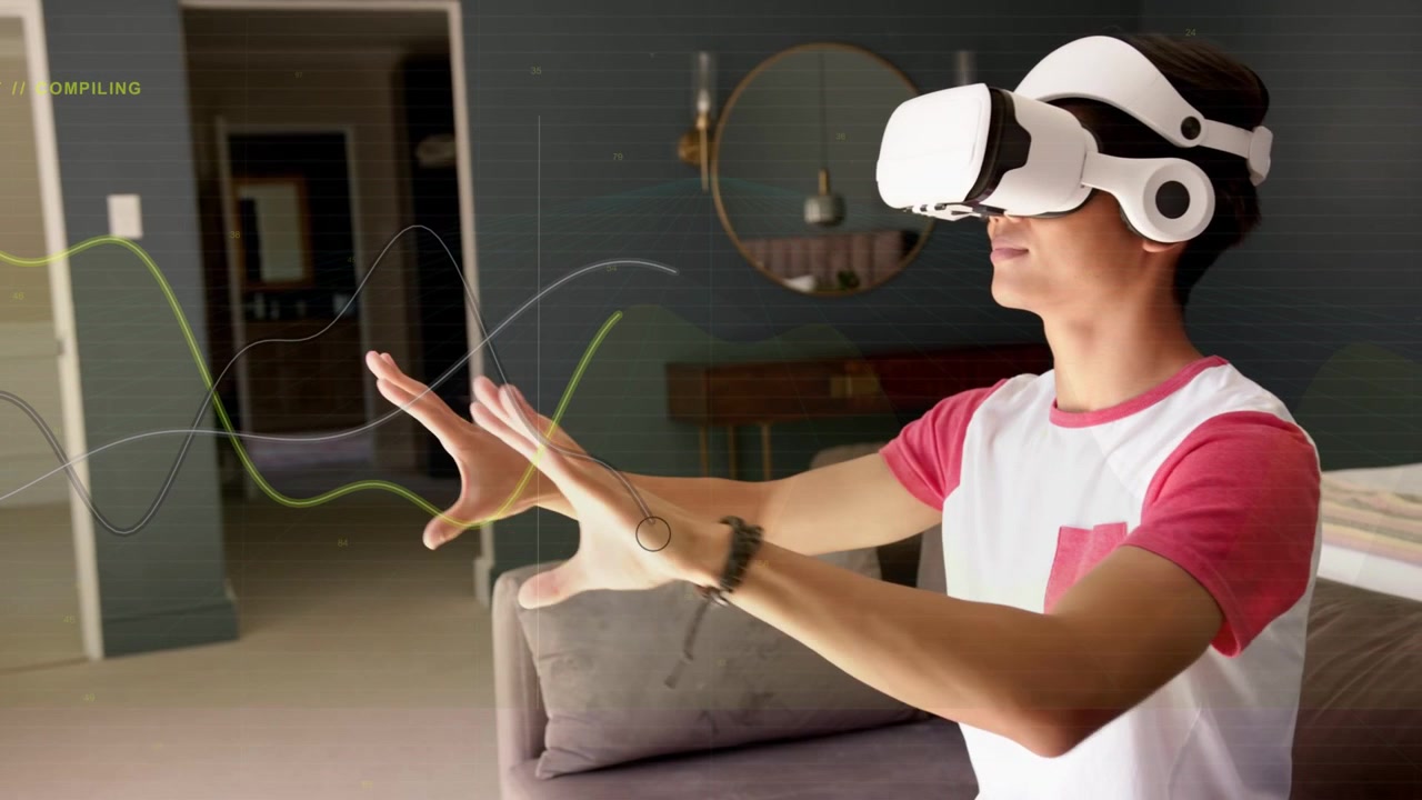 Ragazzo adolescente sul divano che indossa un visore VR, rileva i gesti e usa sovrapposizioni che tracciano le mani per controllare l'interfaccia utente