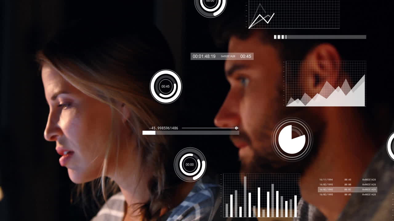 animación de la interfaz infográfica sobre colegas caucásicos discutiendo en la oficina por la noche