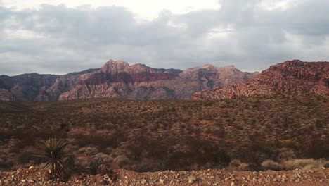 Late-Autumn-in-southwest-USA-and-roadside-panorama