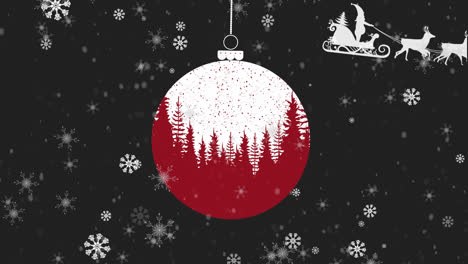 Schneeflocken-Fallen-Und-Rote-Kugeln-Hängen-über-Dem-Weihnachtsmann-Im-Schlitten,-Der-Von-Rentieren-Gezogen-Wird