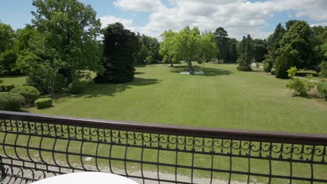 Overlooking-a-big-Park-from-a-Balcony-on-a-sunny-Day,-Wedding-Location